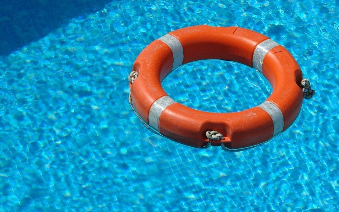Practice Swimming Pool Safety This Summer